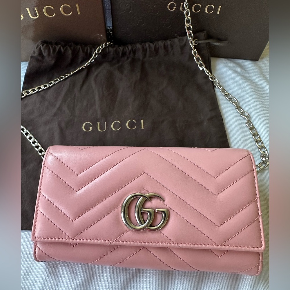 Gucci GG Marmont Wallet / Clutch in Ballerina Pink  Leather
